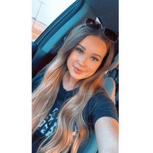 Meet your Posher, Kaitlyn